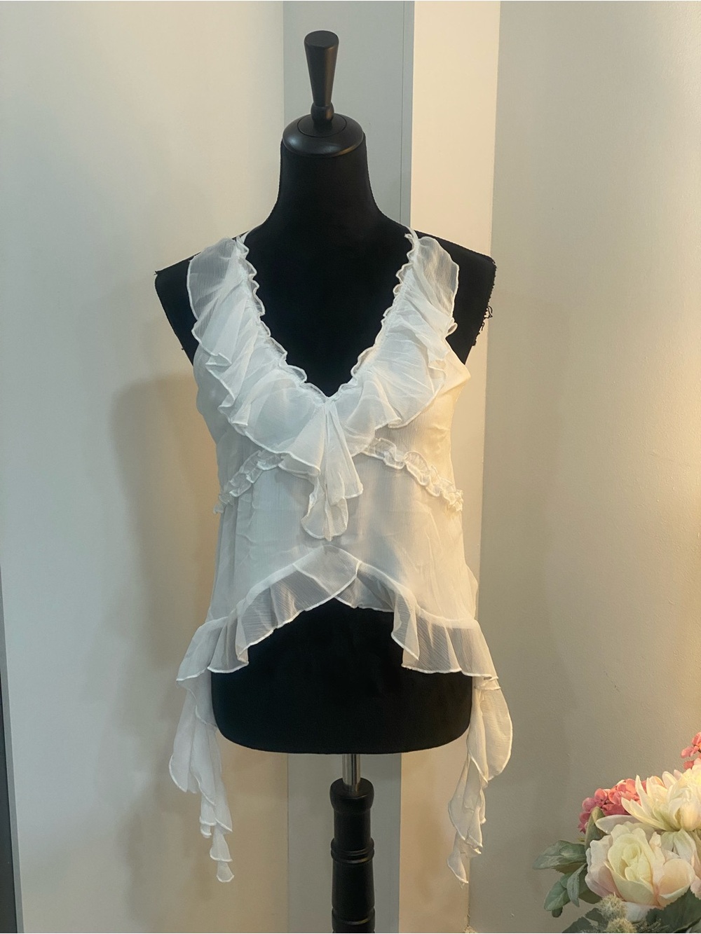 Thirty/Thirty L/A Sheer White Ruffled Sleeveless Top
